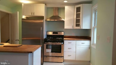 470 Burbank St SE, Washington, DC 20019 - photo 2