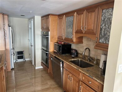 53 Conanicus Ave unit 5C, Jamestown, RI 02835 - photo 3