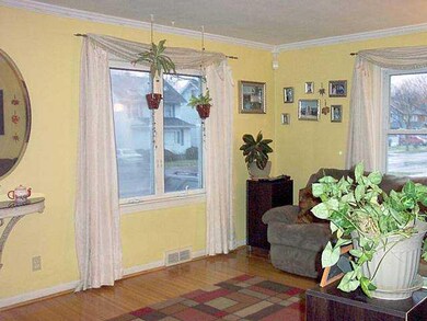 Living Room Bright room with good size windows