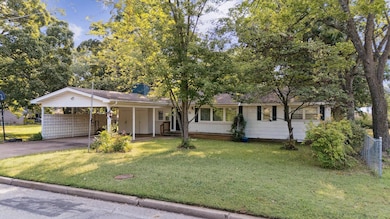 3-web-or-mls-538-n-foreman-st