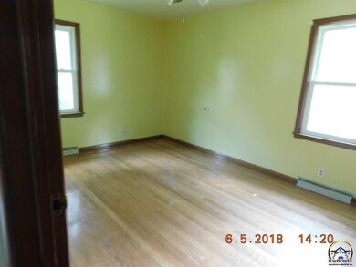 3612 SW Kerry Ave, Topeka, KS 66611 - photo 5
