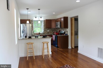 1203 Farmingdale Ave, Capitol Heights, MD 20743 - photo 4