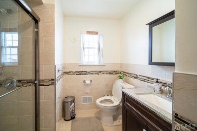 19 Varga Dr, Carteret, NJ 07008 - photo 4