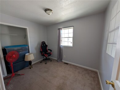 1 S 3rd St, Ridge Farm, IL 61870 - photo 5