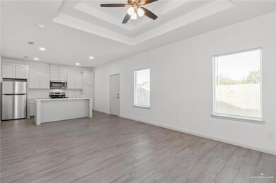 1213 Shavano Dr unit 4, Edinburg, TX 78541 - photo 4