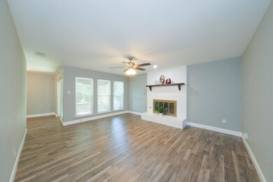 1353 Kathryn Ct, Hurst, TX 76053 - photo 6