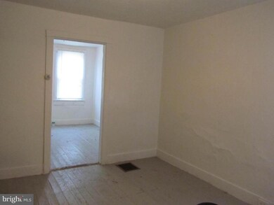 438 Lafayette St, Lancaster, PA 17603 - photo 4