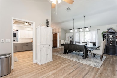 Entry to Kitchen