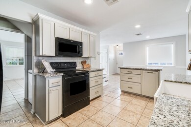 Open Kitchen.2