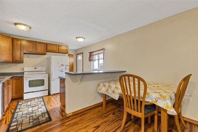 3227 Cameo Ln SW, Cedar Rapids, IA 52404 - photo 6