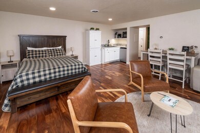 17654 Pinnacle Ln unit 16, Sunriver, OR 97707 - photo 3