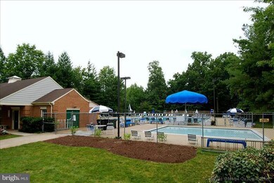 7720 Jewelweed Ct, Springfield, VA 22152 - photo 3