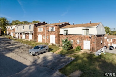 Woodknoll Townhomes, Saint Louis, MO 63136 - photo 4