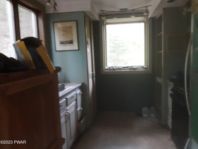 105 Deep Hollow Ln, Dingmans Ferry, PA 18328 - photo 5