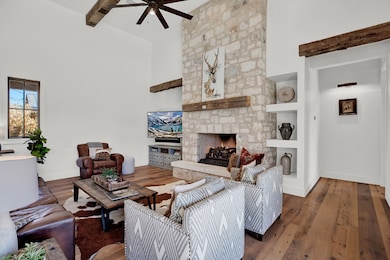 509 W Ufer St, Fredericksburg, TX 78624 - photo 3