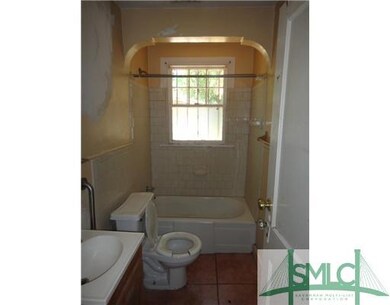 Exterior Front. Hallway Bathroom
