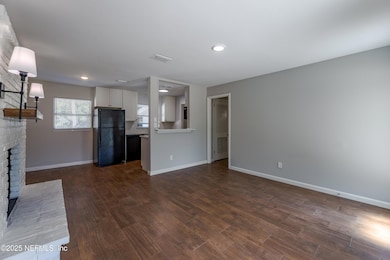 3079 Purdom Dr, Jacksonville, FL 32223 - photo 7