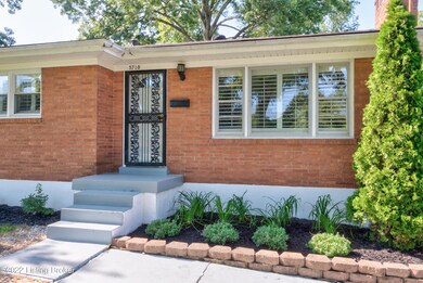 5710 Indian Rock Rd, Louisville, KY 40219 - photo 3