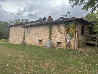 895 Cheshire Ln, Robertsville, MO 63072 - photo 3