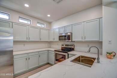 KITCHEN 4