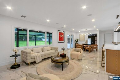 14 Rambling Brook Rd, Upper Saddle River, NJ 07458 - photo 4