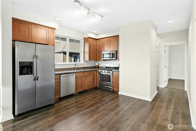 2002 17th Ave NE unit R100A, Issaquah, WA 98029 - photo 6