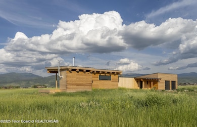 Buckskin Loop - Main House1 copy