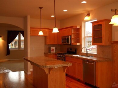 1525 NW Jackpine Ave, Redmond, OR 97756 - photo 7