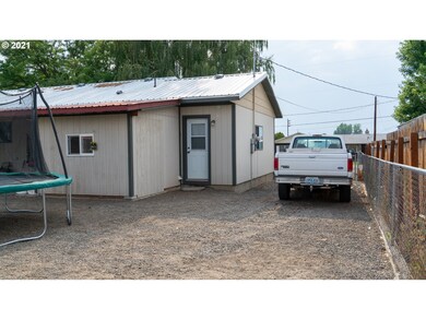 1031 S Bridge St, Prairie City, OR 97869 - photo 5