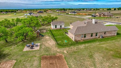 116 Stonegate Ave, Weatherford, TX 76087 - photo 7