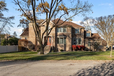 200 N School St, Mount Prospect, IL 60056 - photo 3