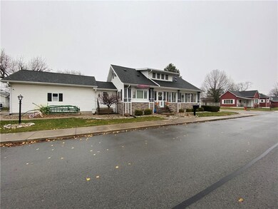 522 E Washington St, Tipton, IN 46072 - photo 2