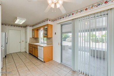 10710 W Hutton Dr, Sun City, AZ 85351 - photo 6