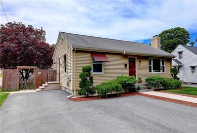 99 Macarthur Blvd, Coventry, RI 02816 - photo 2