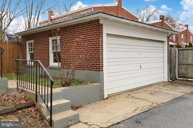 1129 Union St, Reading, PA 19604 - photo 4