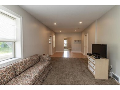 Main level unit living/dining