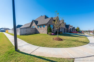 2923 E Portland St, Broken Arrow, OK 74014 - photo 3