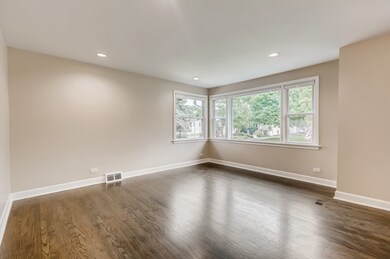 496 N Elm Ave, Elmhurst, IL 60126 - photo 7