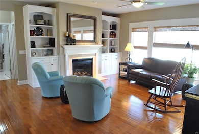 8069 Glen Arbor Dr, Lake Saint Louis, MO 63367 - photo 5