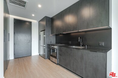 3688 Overland Ave unit 322, Los Angeles, CA 90034 - photo 2