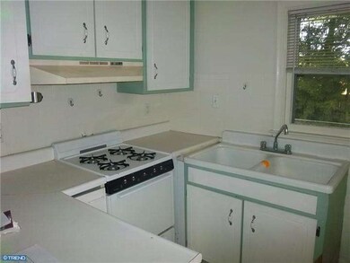 1358 East Ave, Abington, PA 19001 - photo 4