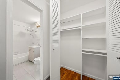 21D Lakeview Ave unit 21D, Leonia, NJ 07605 - photo 7