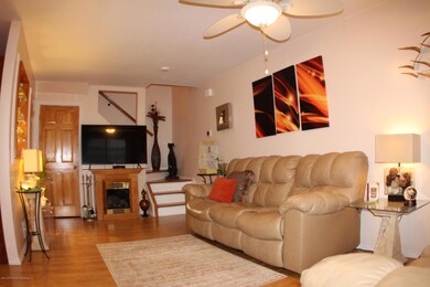 1032 Rathbun Ave unit C, Staten Island, NY 10309 - photo 4