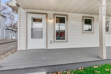 627 Minnehaha Ave E, Saint Paul, MN 55130 - photo 2