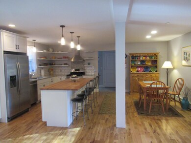 Kitchen /Dining Room