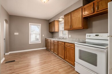 008_7b6594_1877 Agler Rd-1009