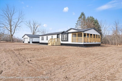 1976 Bolock Hwy, Charlotte, MI 48813 - photo 3