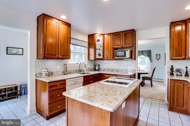 10728 Scaggsville Rd, Laurel, MD 20723 - photo 7