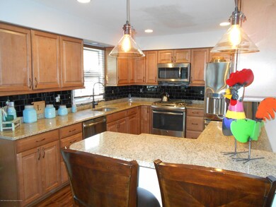 1569 Lacebark Rd, Toms River, NJ 08755 - photo 4