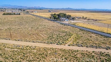 70 Antelope Hwy, Del Sur, CA 93536 - photo 3